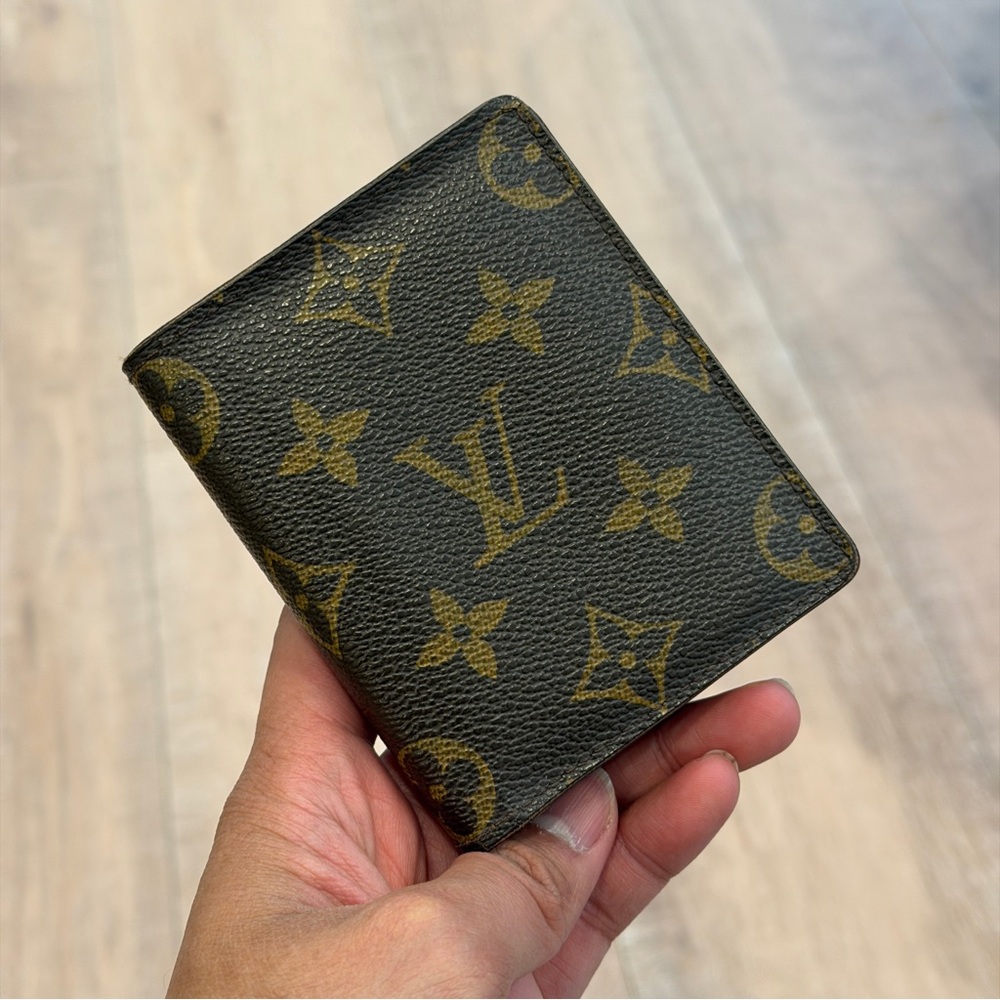 Compact wallet monogram - Picture 9 of 14